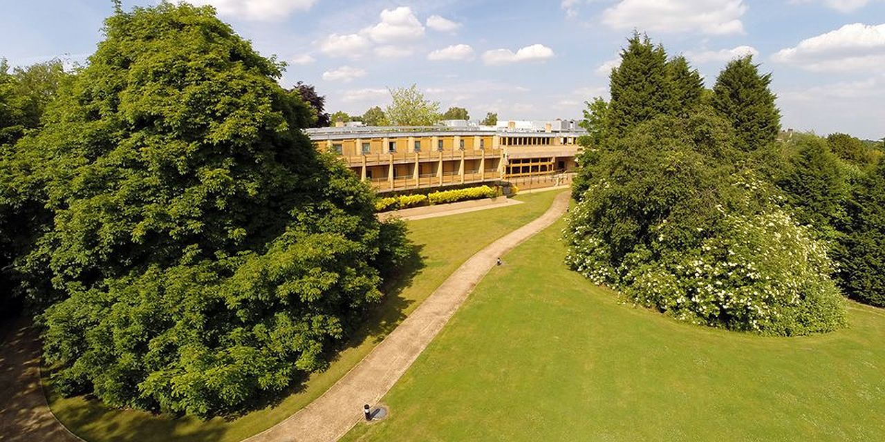 College Court Conference Centre & Hotel