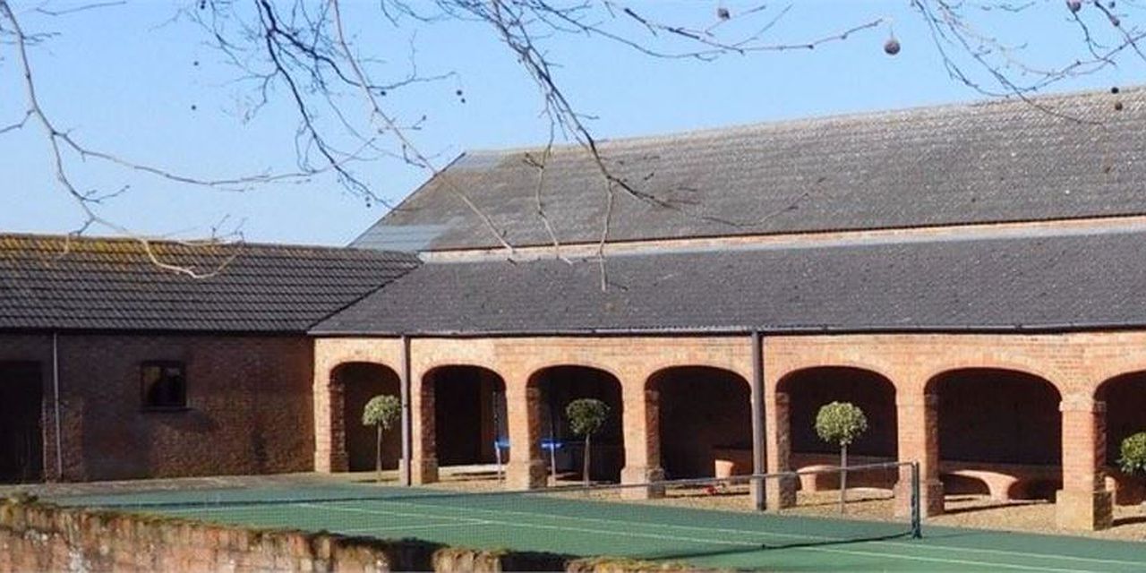 Eastfields Farm Barns