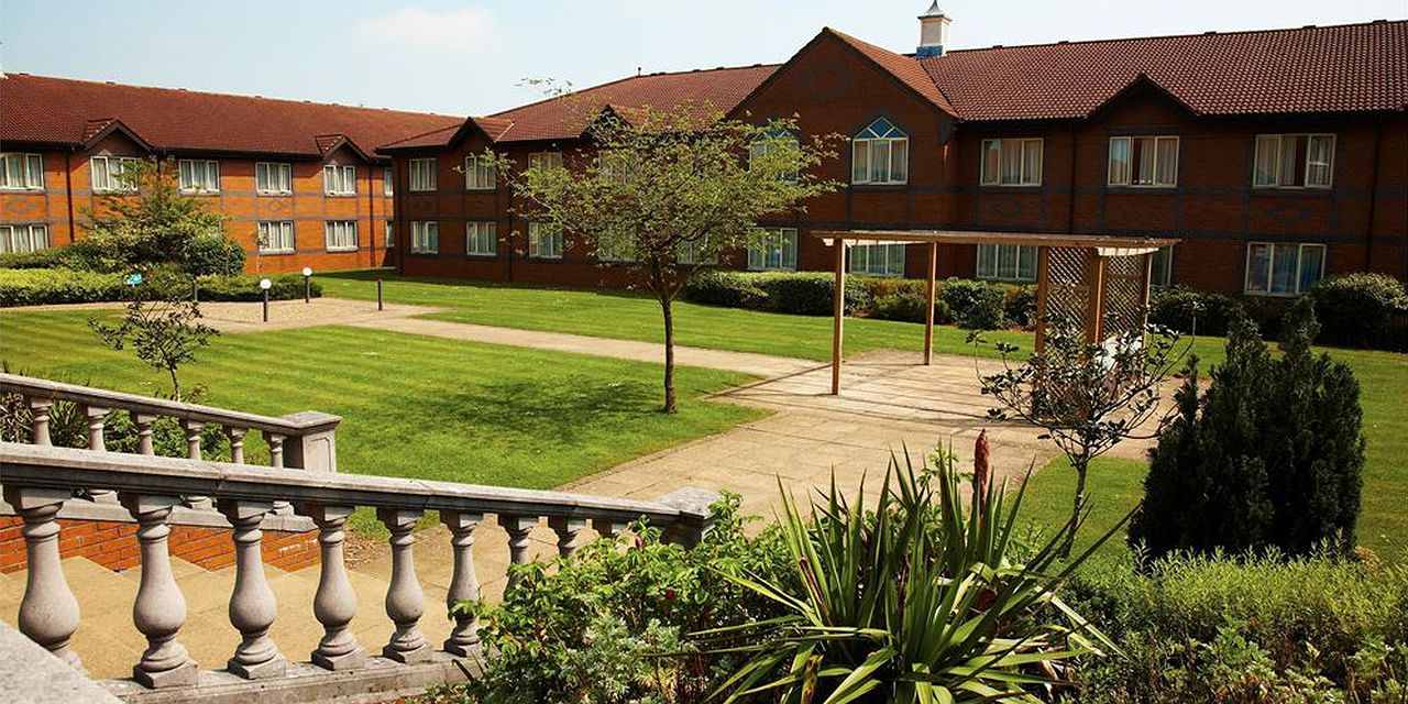 Mercure Daventry Court Hotel