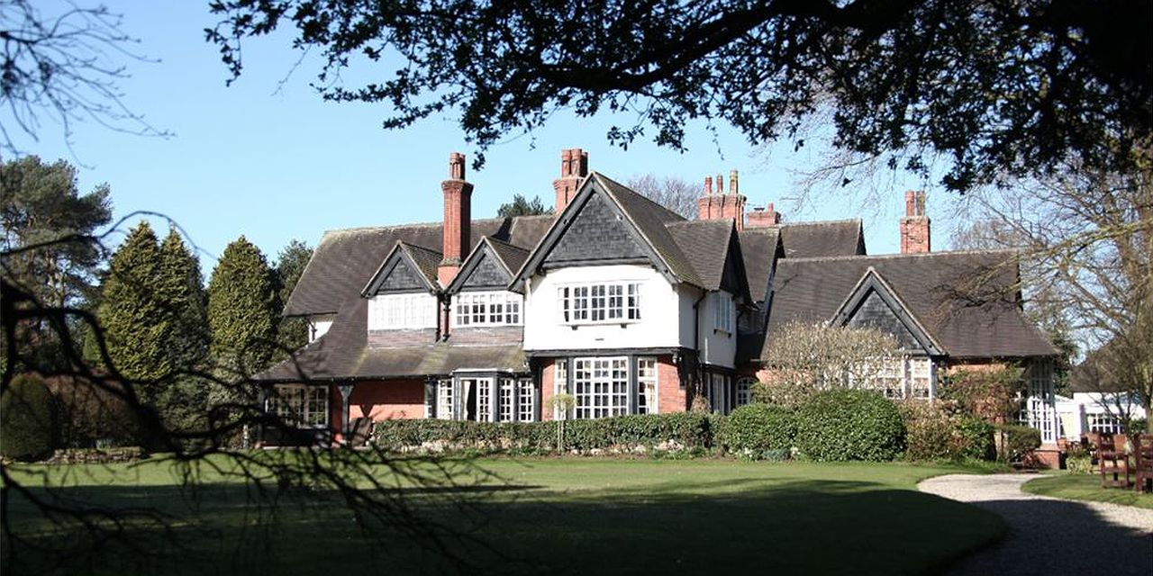 Mere Court Hotel and Conference Centre Wedding Venue Knutsford, Cheshire