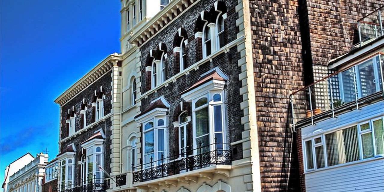 Royal Naval Club and Royal Albert Yacht Club