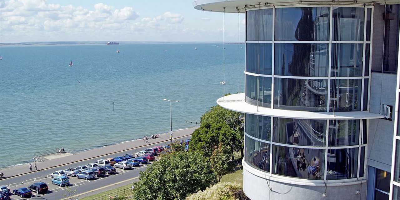 Southend Cliffs Pavilion