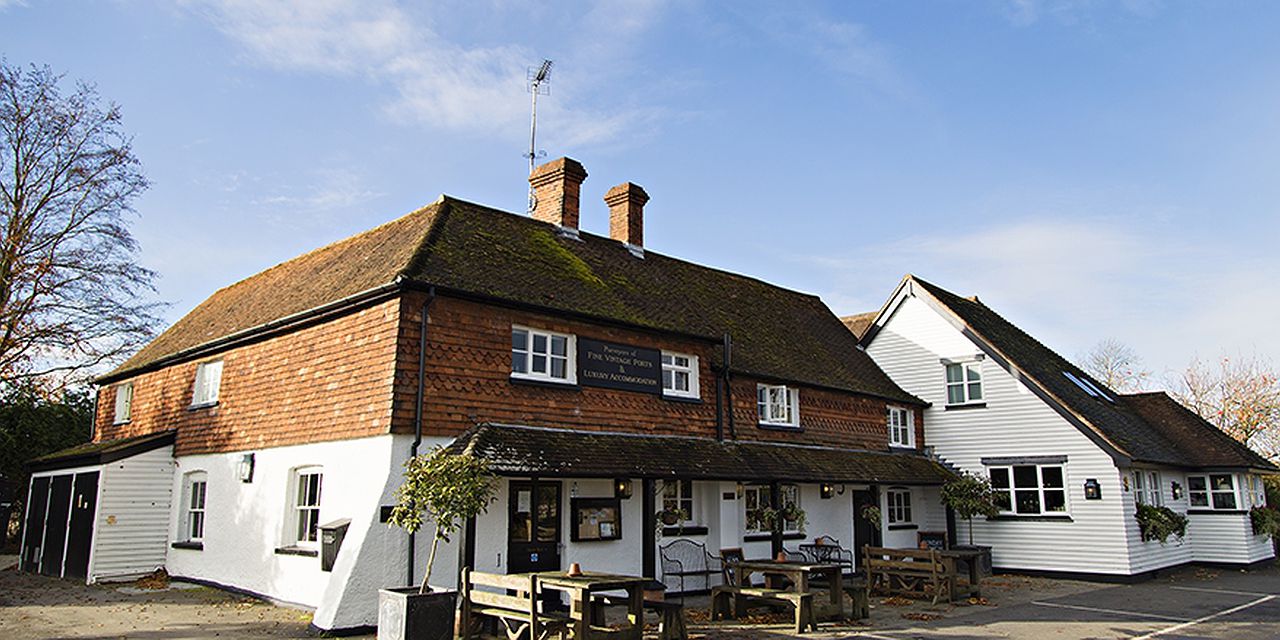 The Anchor Inn Wedding Venue Alton, West Sussex
