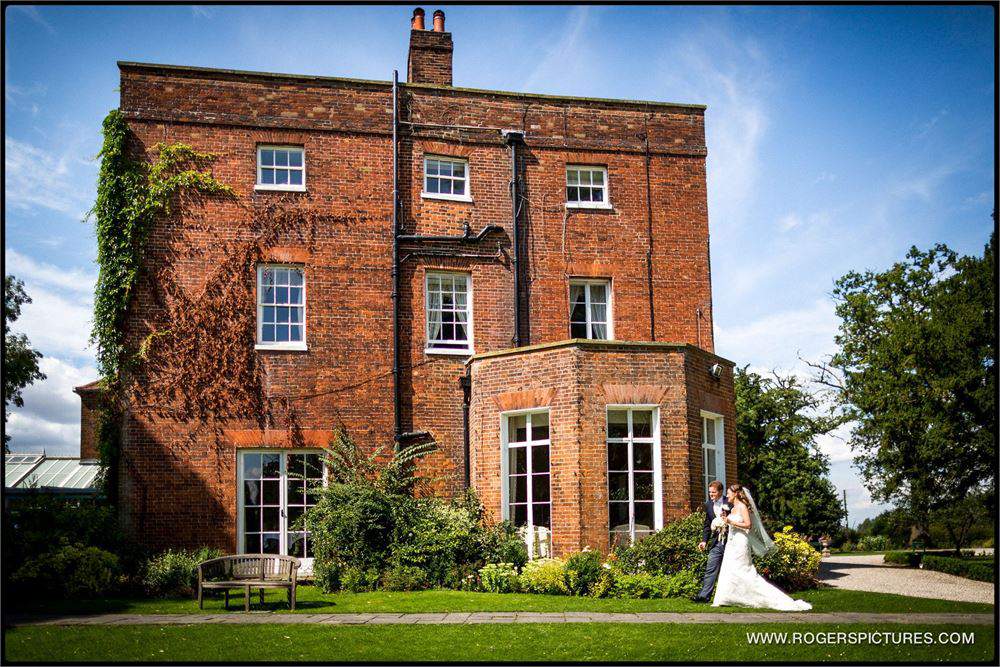 Mulberry House Wedding Venue High Ongar Essex mulberry-house-wedding-venue-high-ongar-essex