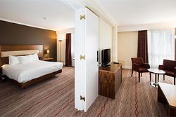 DoubleTree by Hilton Hotel Dartford Bridge