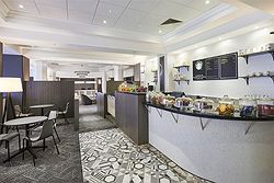DoubleTree by Hilton Hotel Dartford Bridge