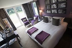 Hogarths Hotel