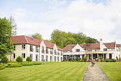 Hogarths Hotel