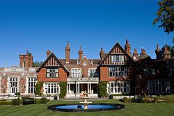 Macdonald Elmers Court Hotel & Resort