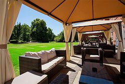 Pinewood Hotel