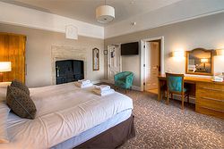 Thornbury Golf and Lodge