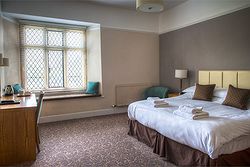 Thornbury Golf and Lodge