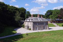 Tredudwell Manor