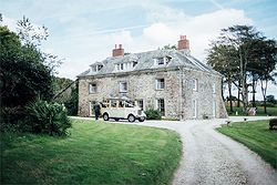 Tredudwell Manor